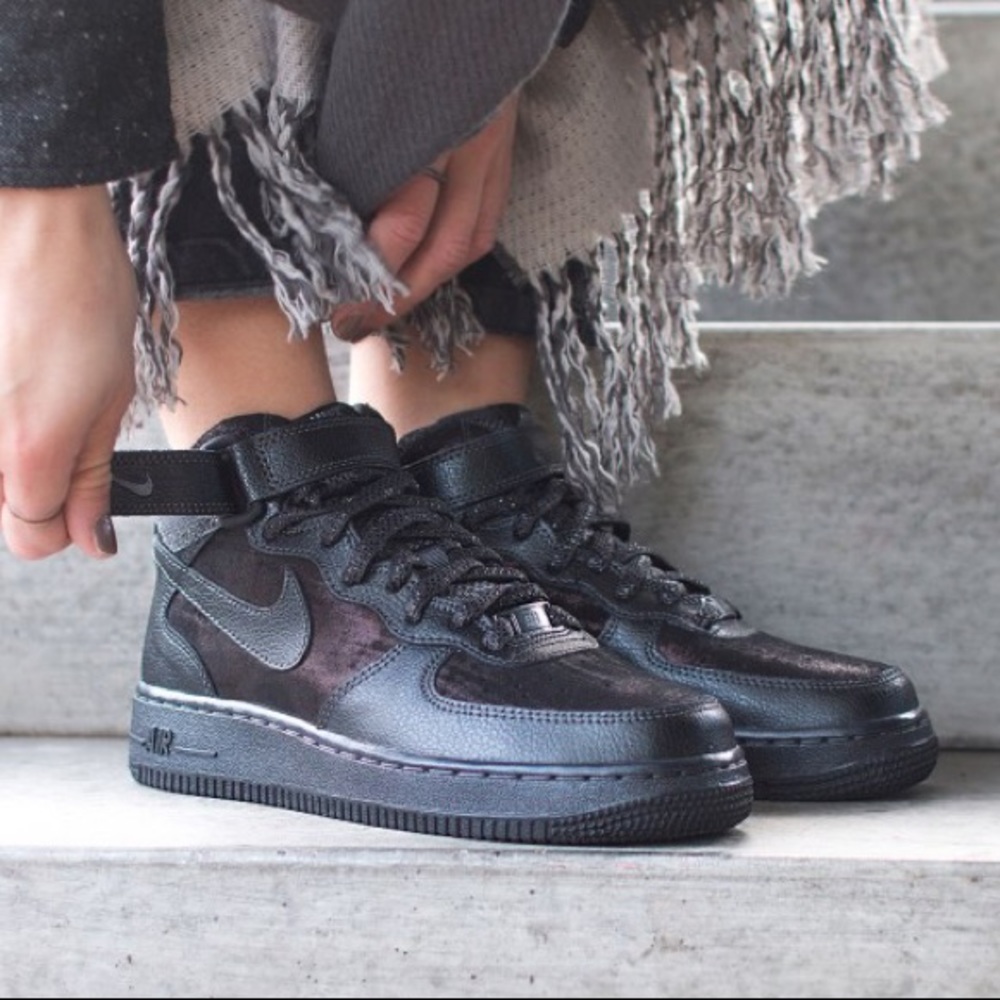 NIKE AIR FORCE 1 MID PRM SHOES WOMENS - Picture 2 of 6